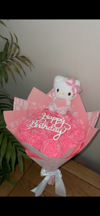 Mini Hello kitty teddy bouquet